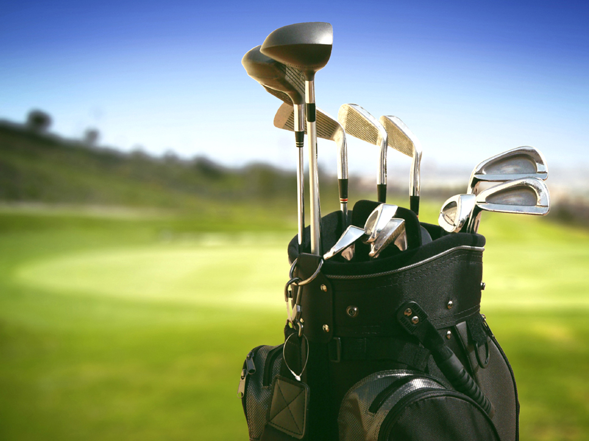 How Many Clubs in a Golf Bag & What You Should Carry in Yours
